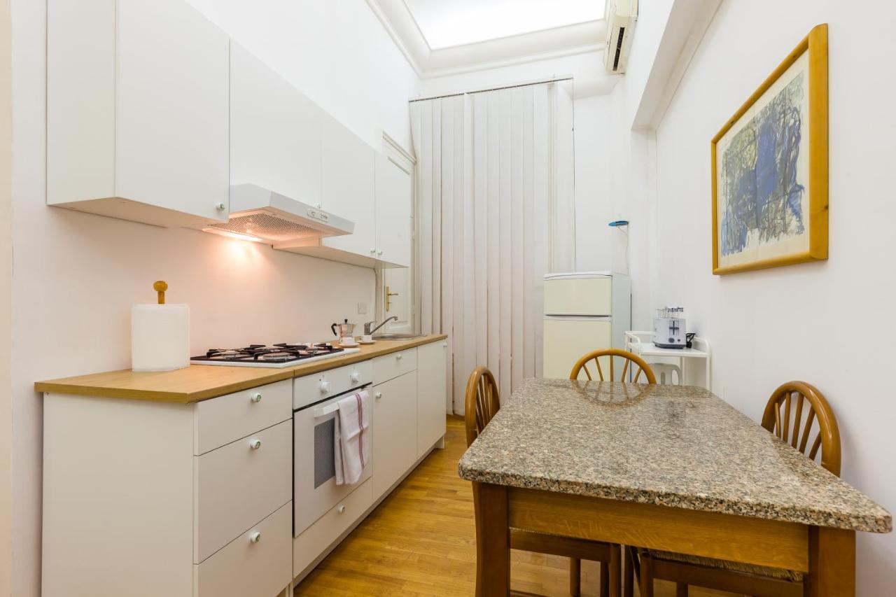 A Due Passi Dal Lungomare Di Mergellina By Wonderful Italy Apartment Naples Exterior photo